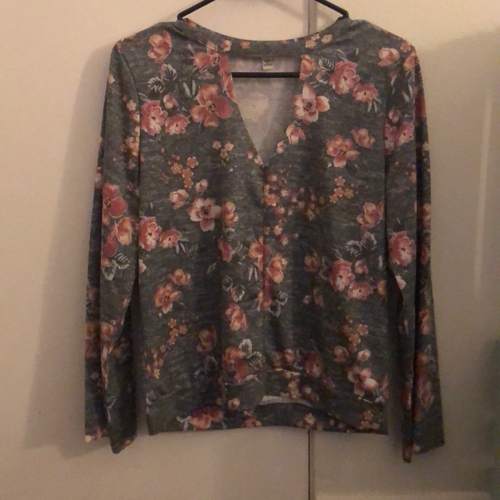 Long sleeve top
